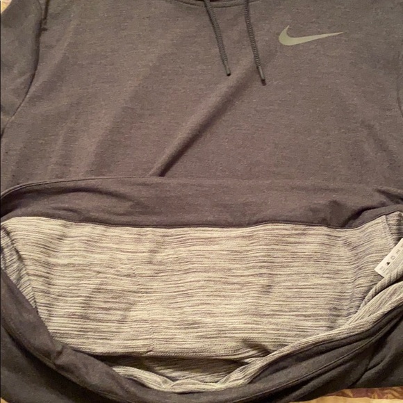 Nike Women’s Hoodie - Picture 4 of 5